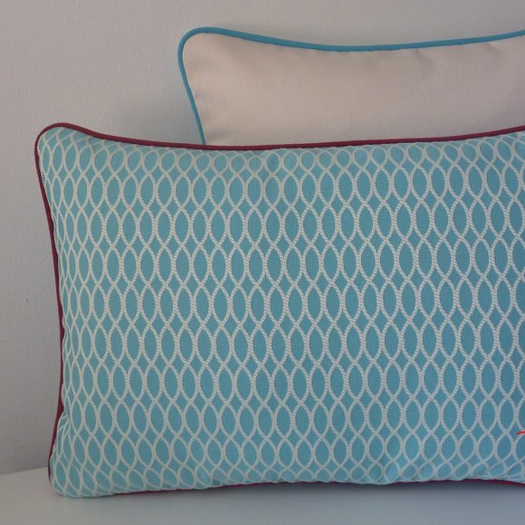 Blue/White & Red, Indoor/Outdoor Pillow Cover 14" x 20" - Picture 2 of 3